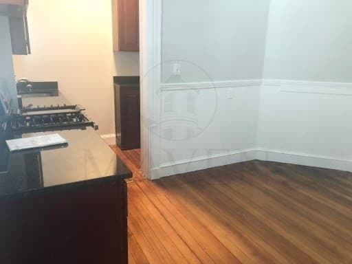 12 Lincoln Ave #1 photo 4