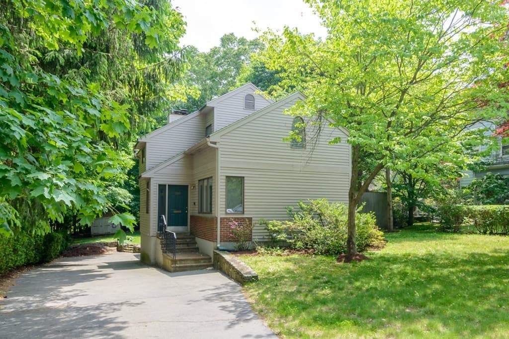 300 Walnut St