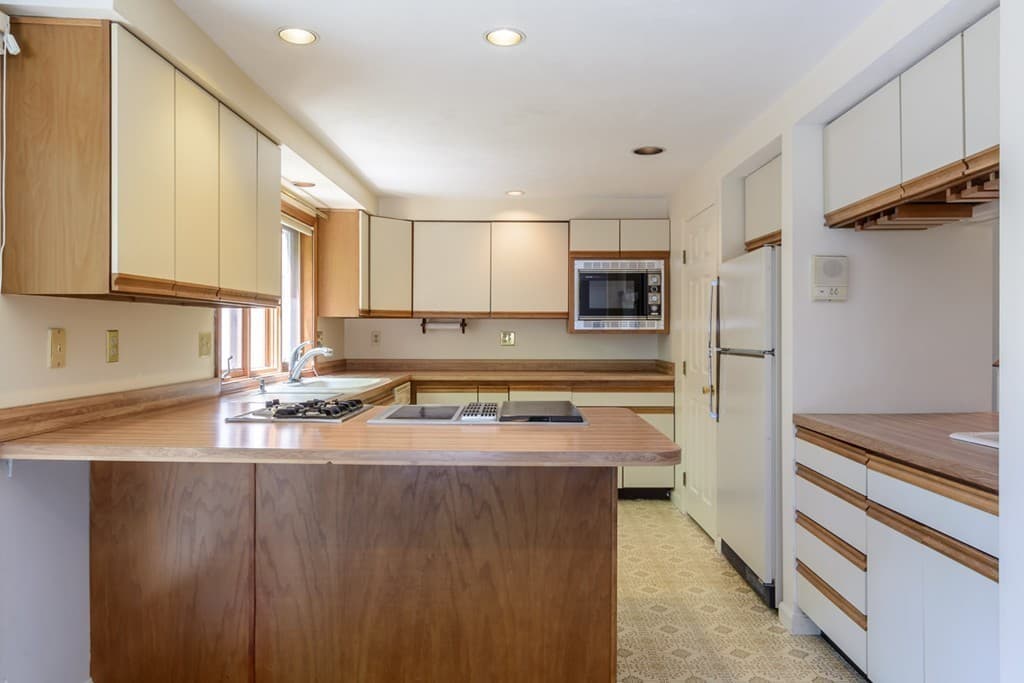 300 Walnut St photo 4