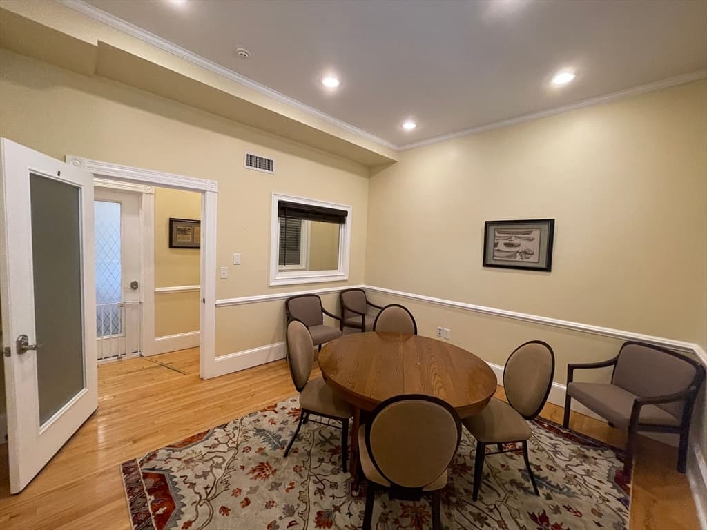 206 Holland St #D photo 5