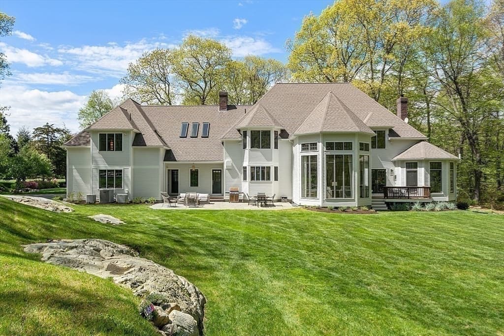 14 Stratford Way photo 2