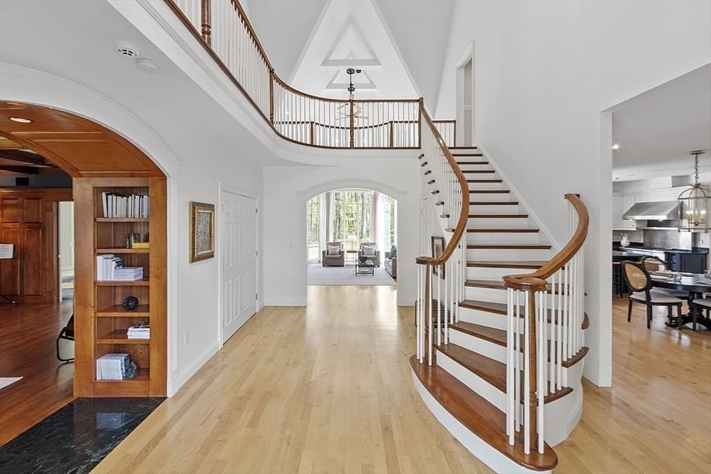 14 Stratford Way photo 4