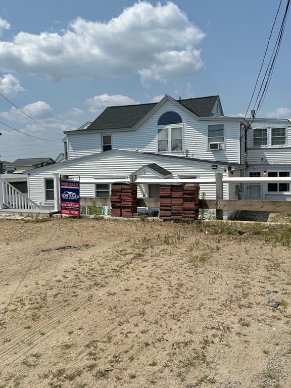 76 Atlantic Ave photo 2