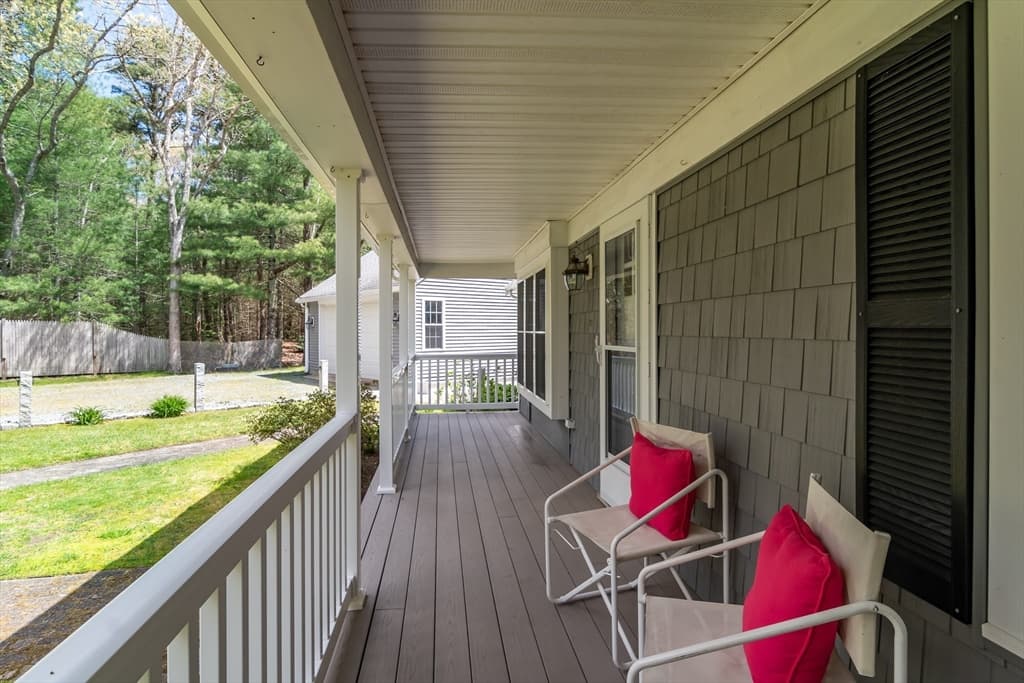 450 Santuit-Newtown Road photo 5