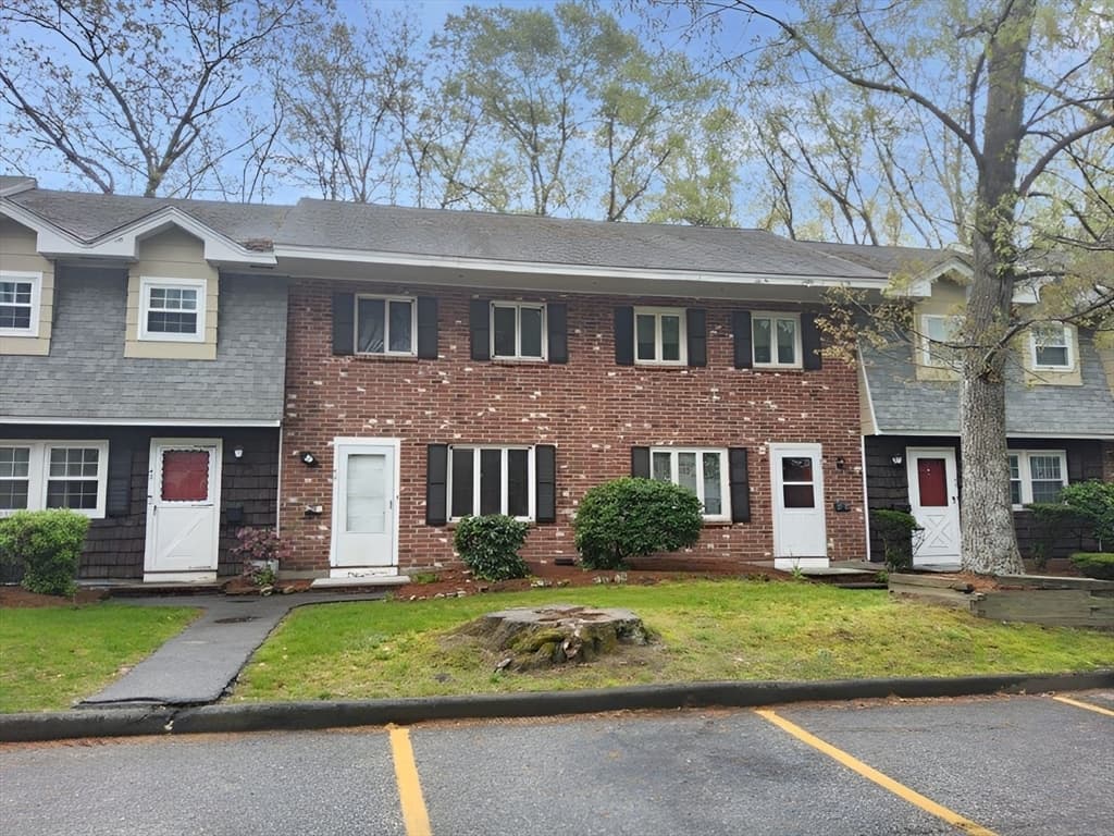 44 Gaston St #44 photo 2