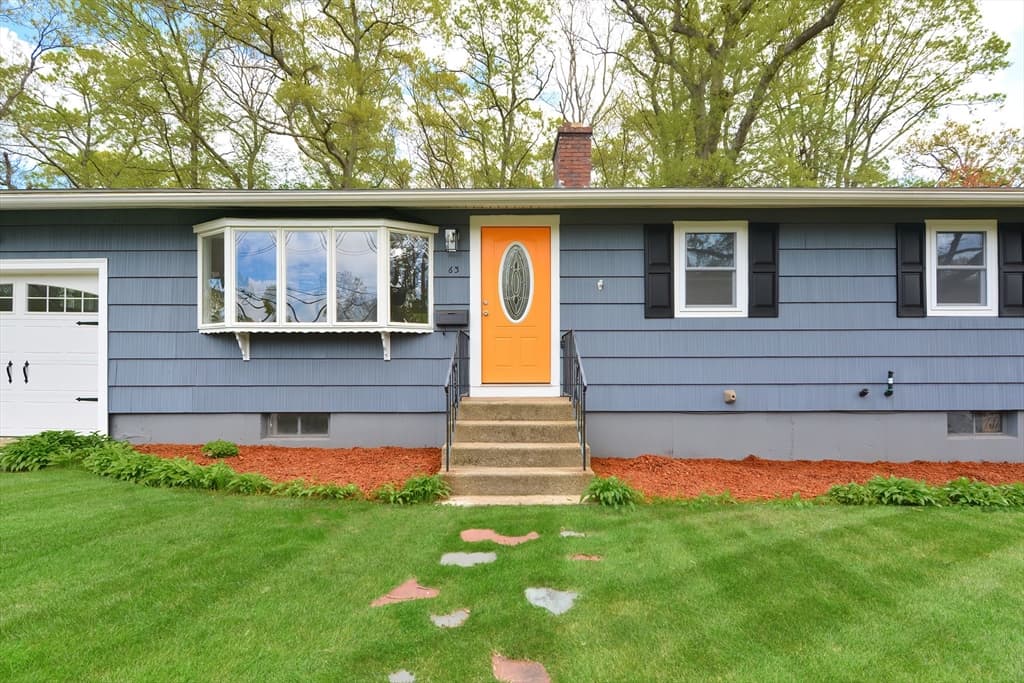 63 Farm St photo 2