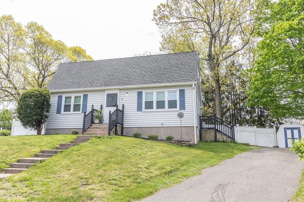 25 Lively Ln photo 2