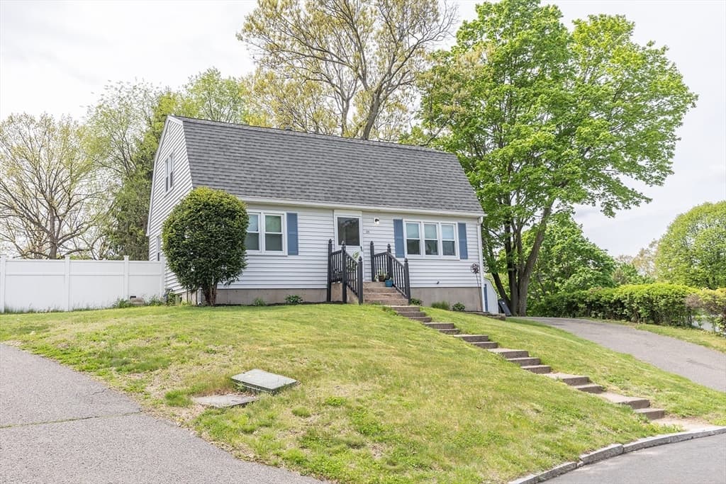 25 Lively Ln photo 3