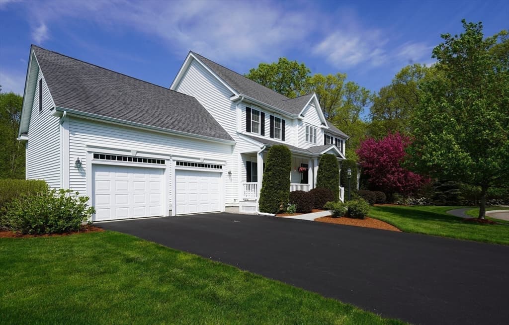 12 Pratt Dr photo 3
