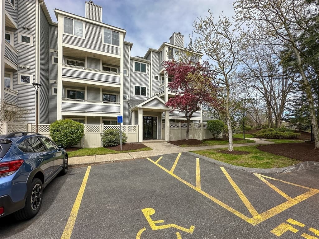 200 Falls Blvd #H308
