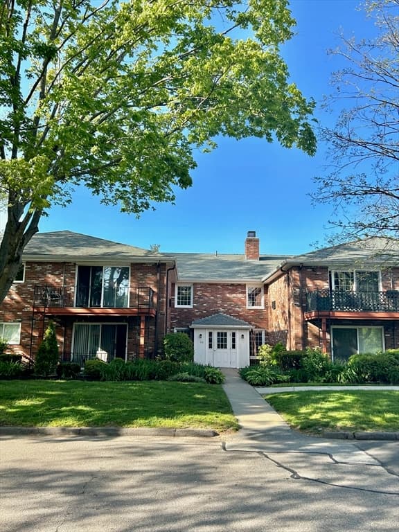 40 Fountain Ln #3