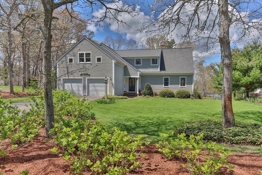 5 Eldridge Pond Rd