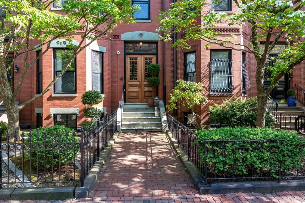 340 Marlborough St #340 photo 2