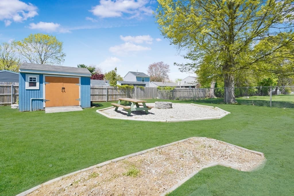 23 Sweeney Ln photo 5