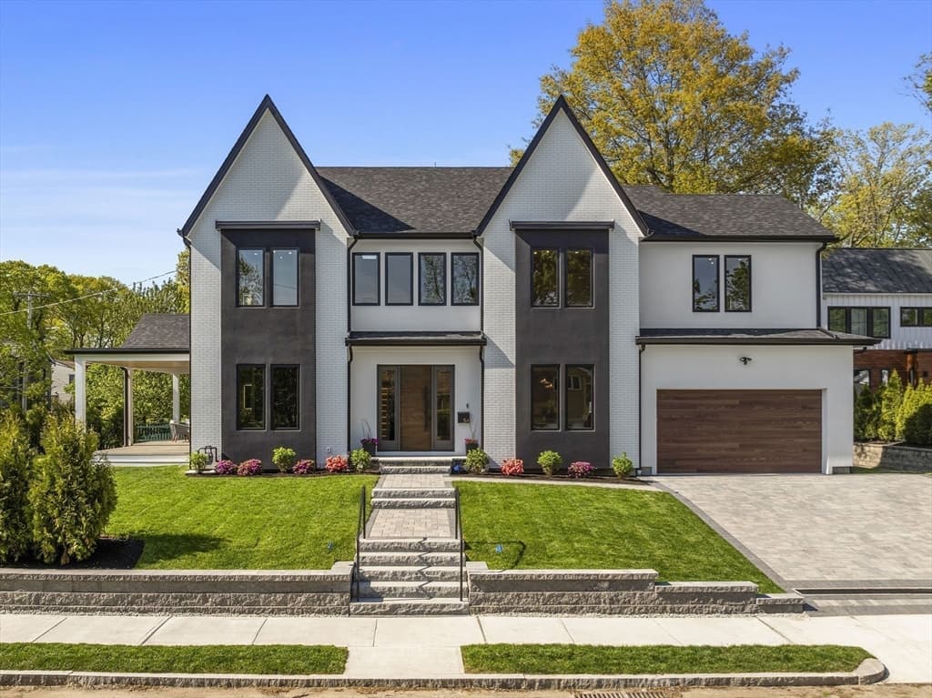 54 Redwood Rd