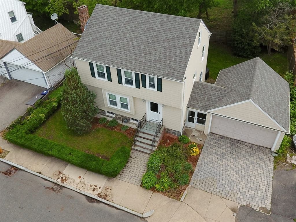 27 Packard Ave photo 2