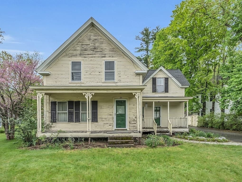 29 West Main St