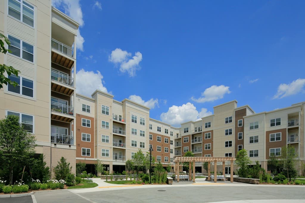 30 Mill St #208