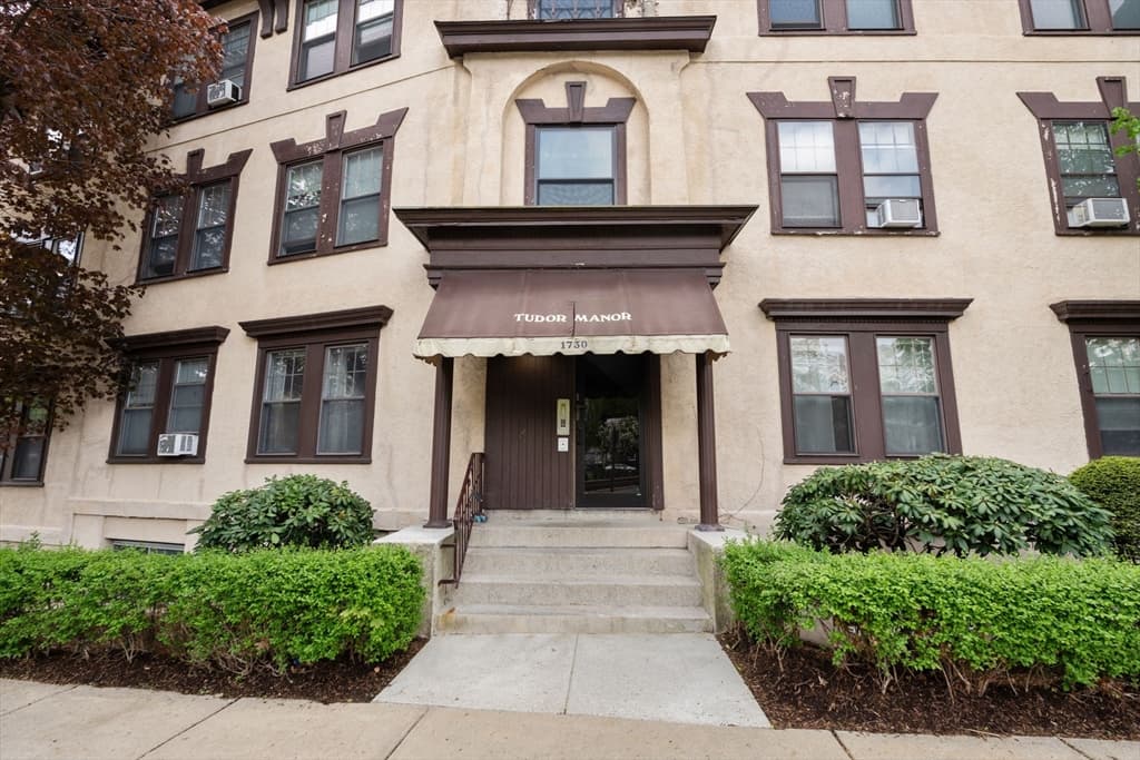 1730 Commonwealth Ave #2 photo 2