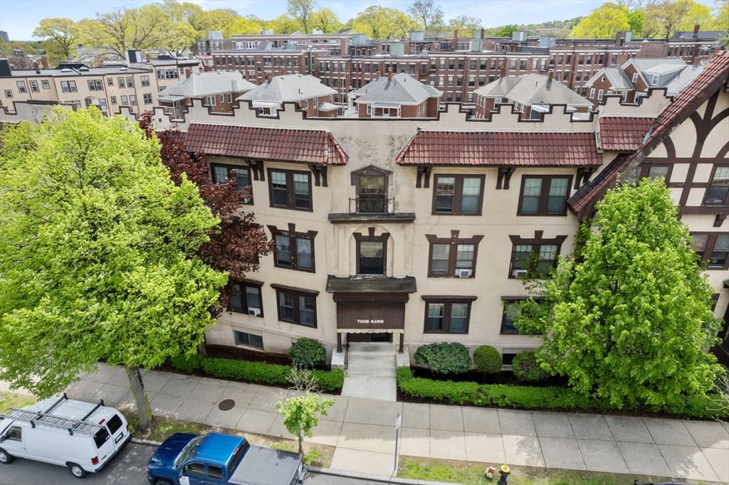 1730 Commonwealth Ave #2