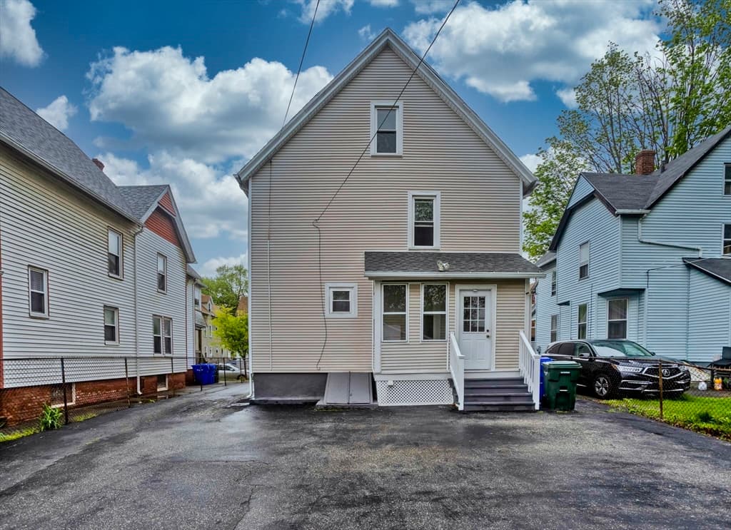 33 Lexington Street photo 3
