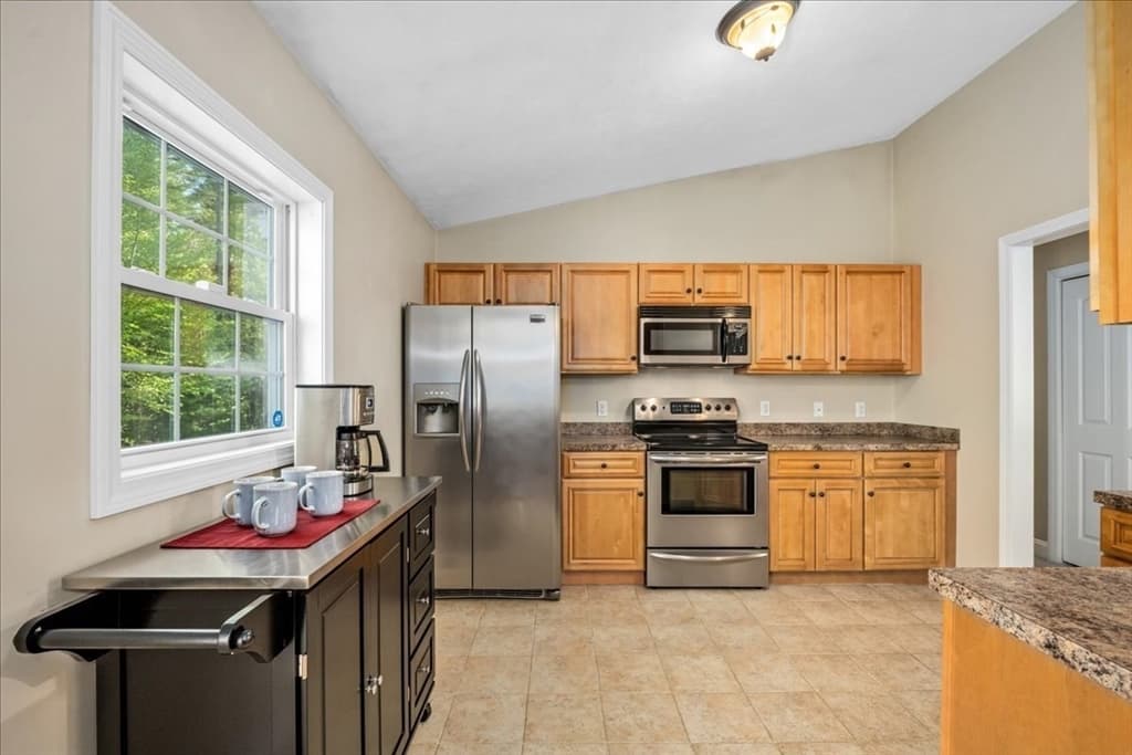 166 Berry Corner Rd photo 5