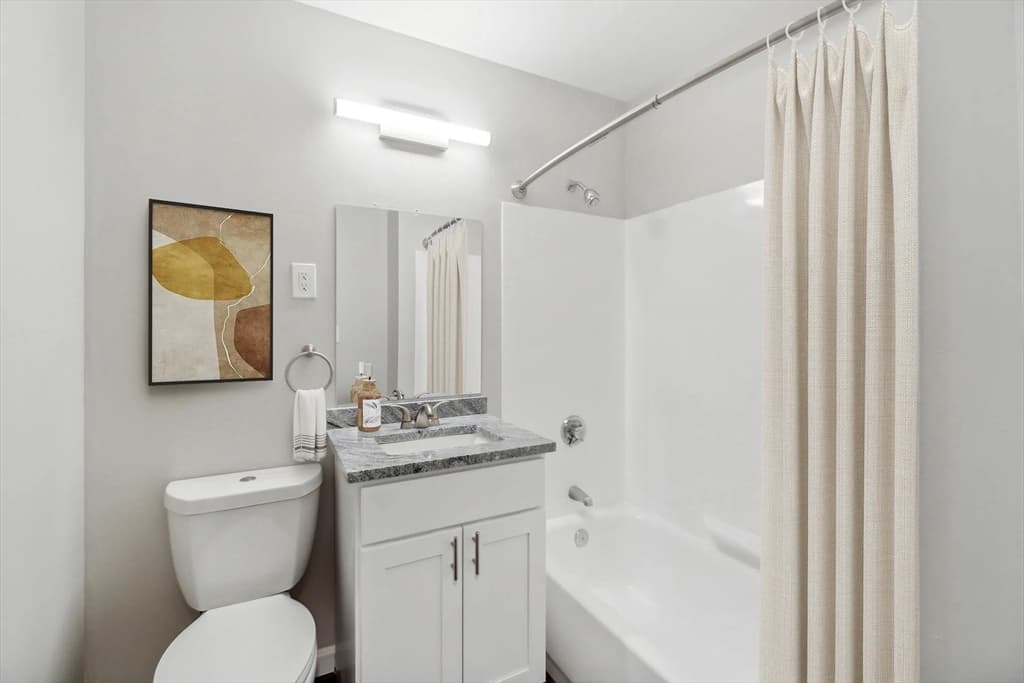 12 Lawrence St #C photo 5