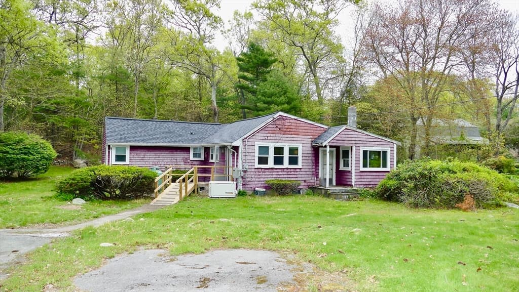 10 Lake Road photo 3