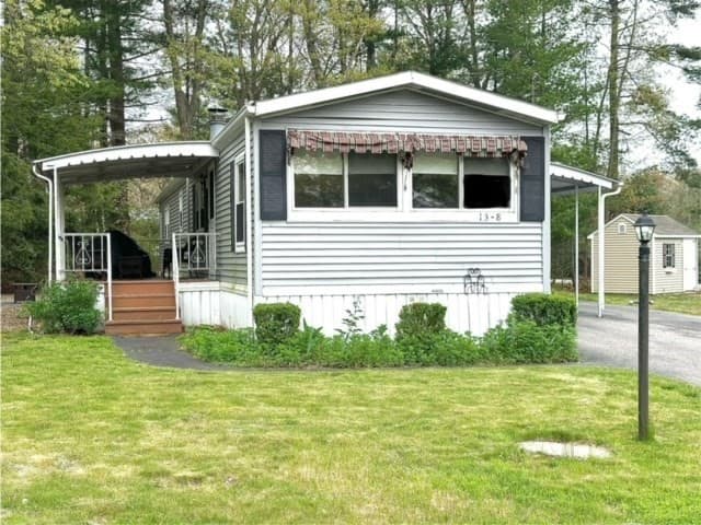 13-8 South Meadow Village
