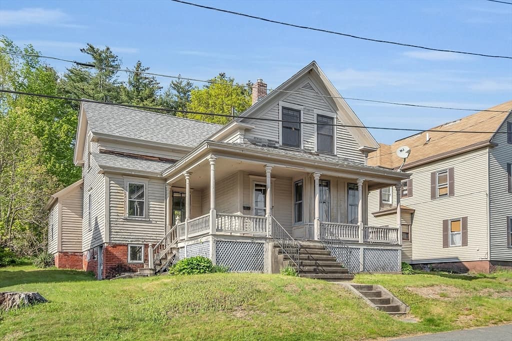 19 Howe St