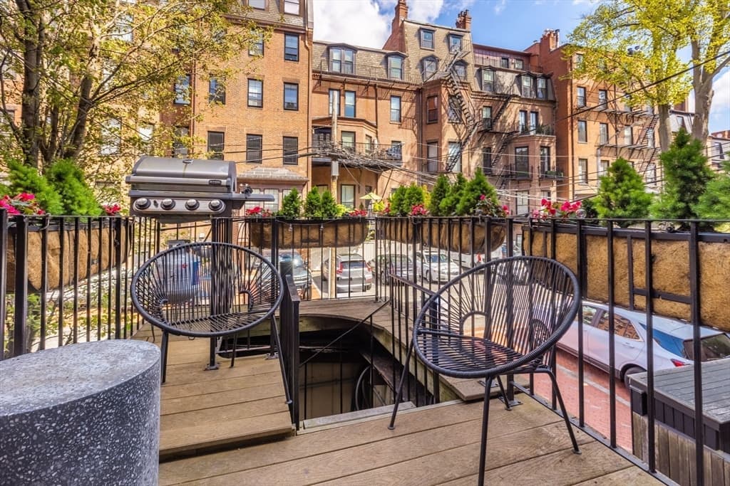 295 Marlborough St #2 photo 4