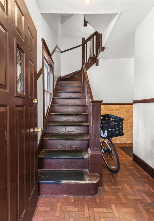 175 River St photo 2