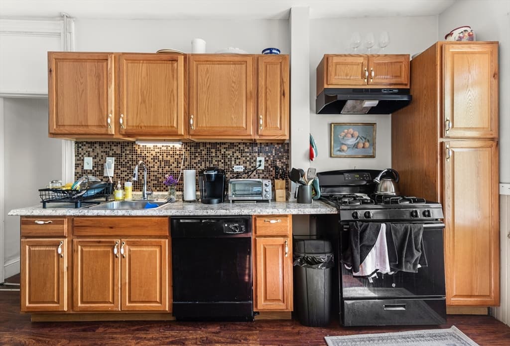 175 River St photo 5