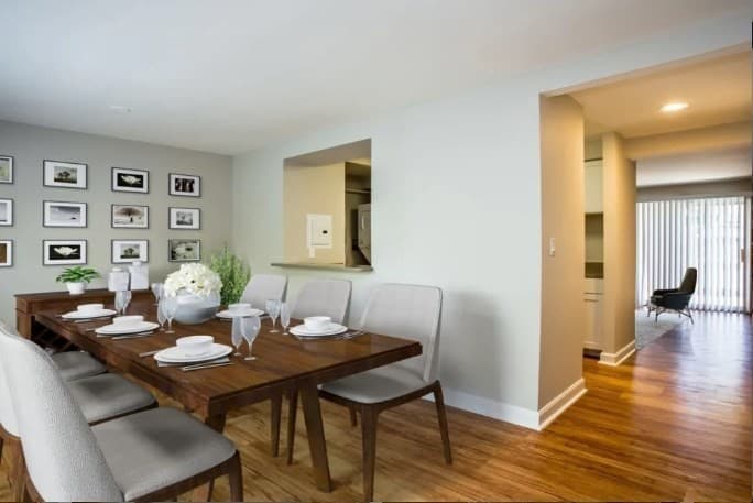 17 Bronsdon St #D photo 2