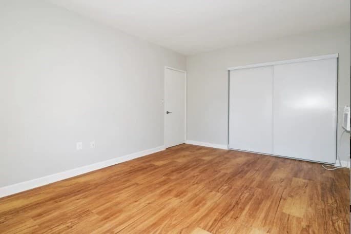 17 Bronsdon St #D photo 5