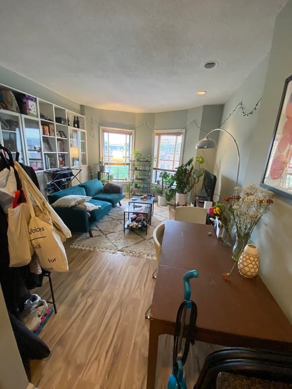 325 Columbus Ave #7 photo 2