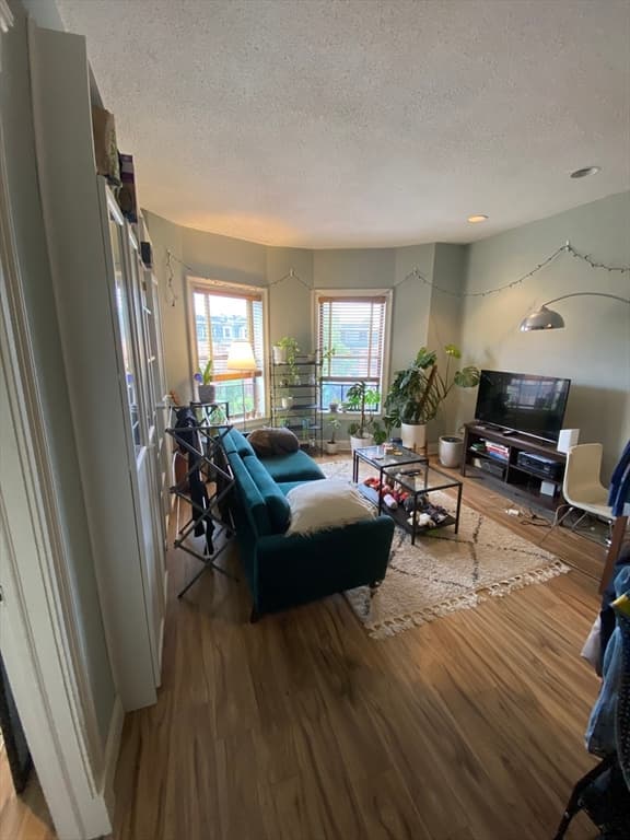 325 Columbus Ave #7