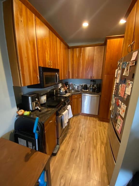 325 Columbus Ave #7 photo 5