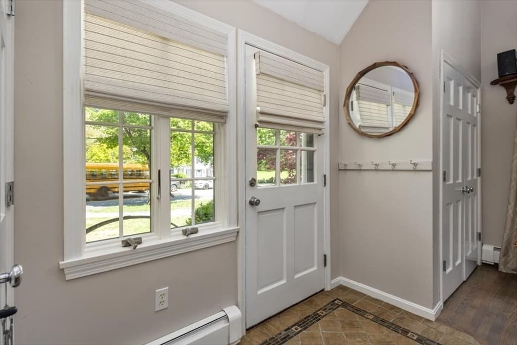 193 Newbridge St photo 3