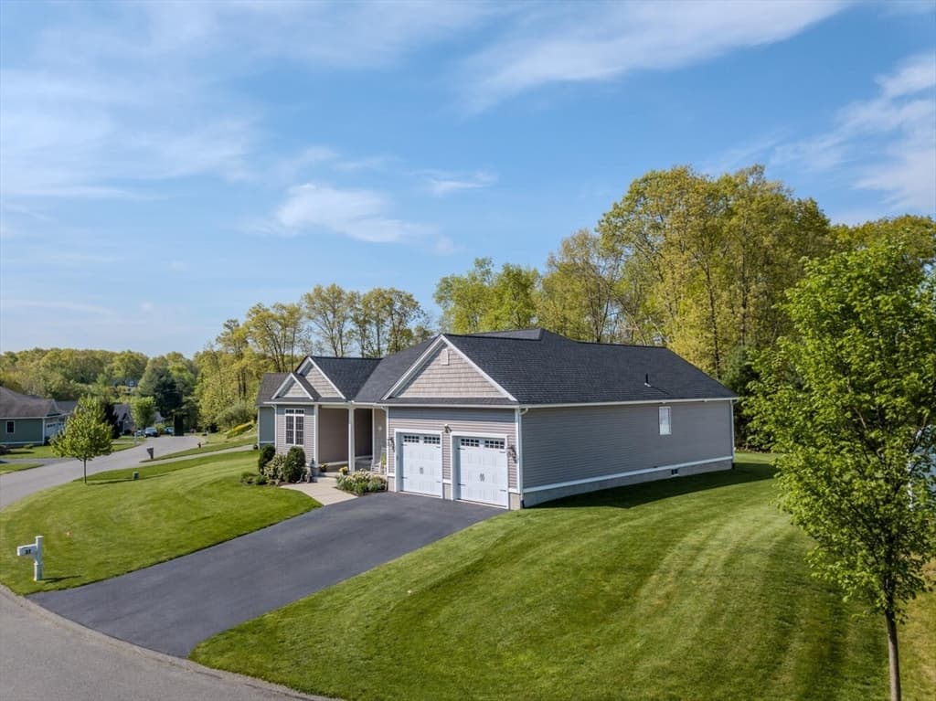 37 Hickory Hl photo 4