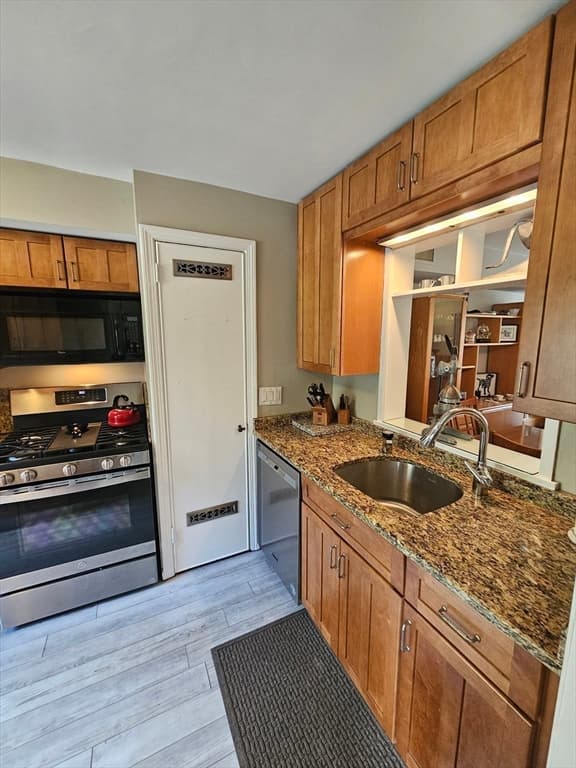 1007 Windsor Dr #1007 photo 3
