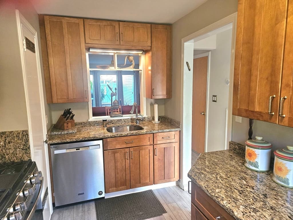 1007 Windsor Dr #1007 photo 5