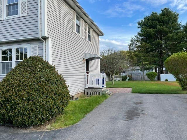 69 Erin Drive #B photo 2