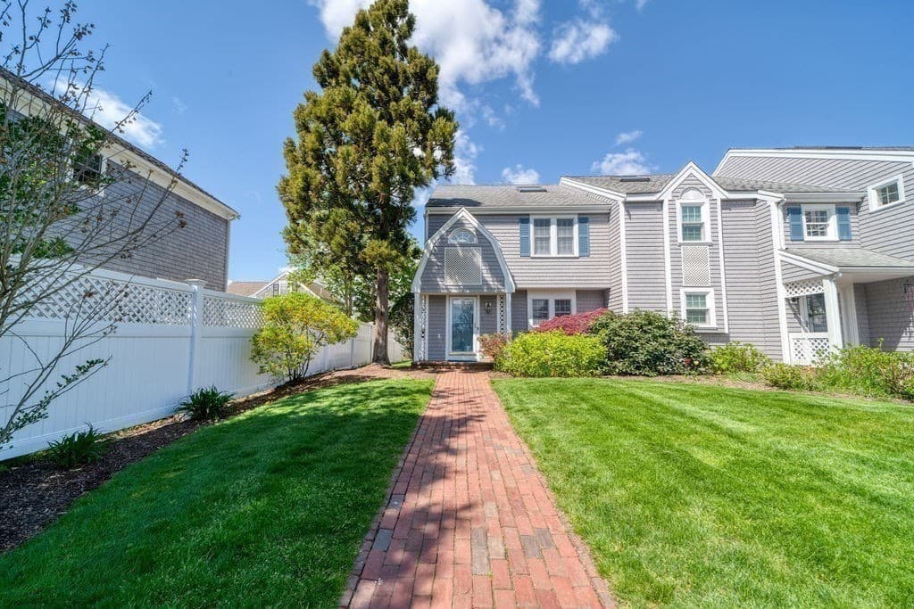 381 Ocean St #1 photo 3