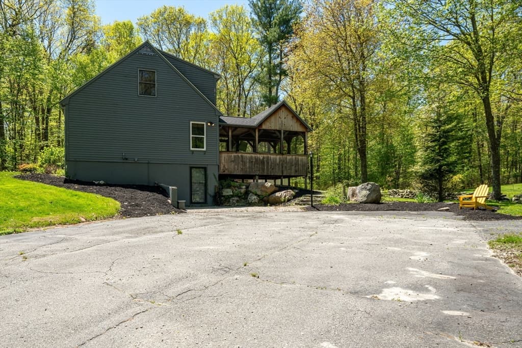 43 Perry St photo 4