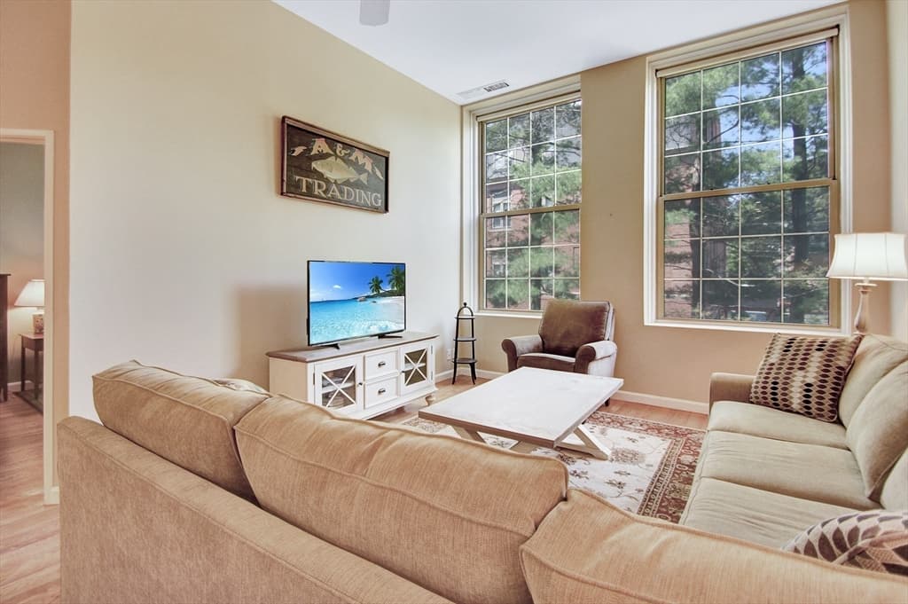 48 Forest St #206 photo 4