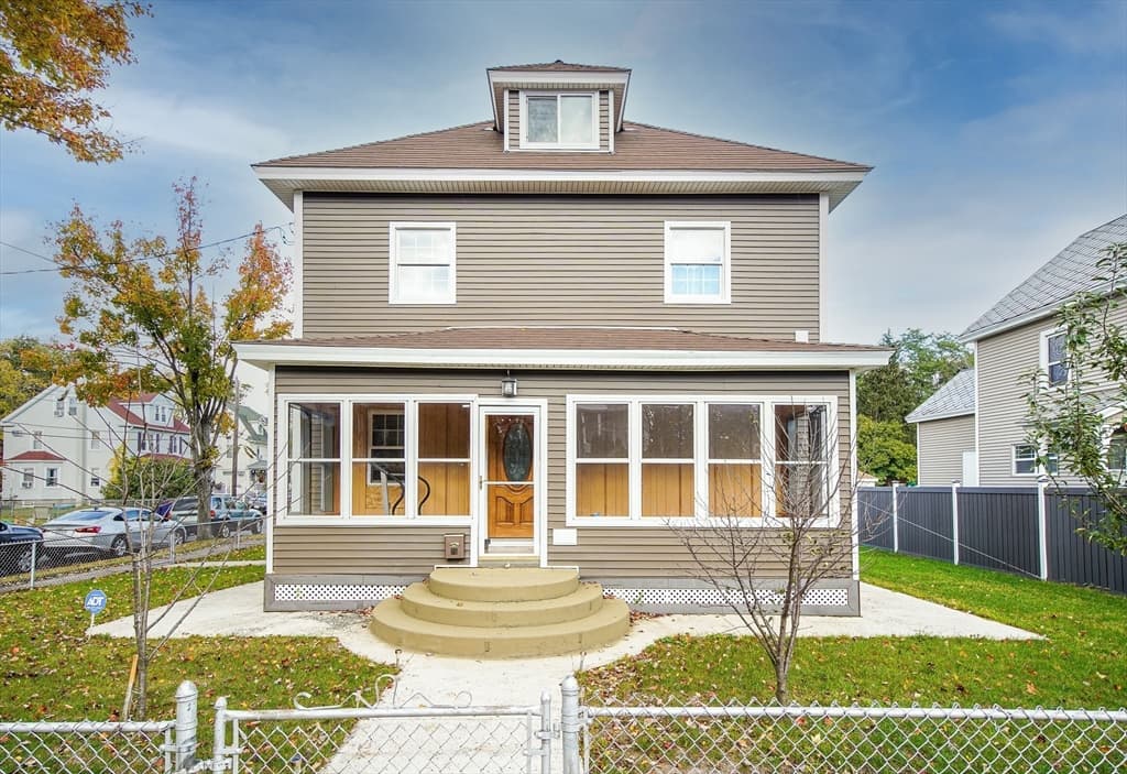 76 Ashley St