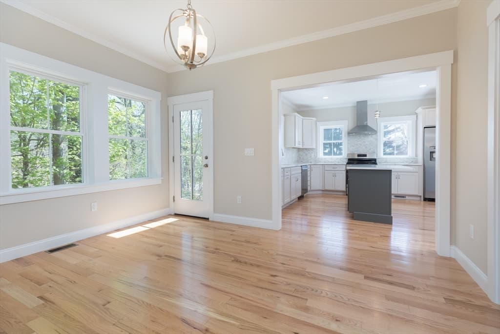 16 Shiraz Lane photo 5
