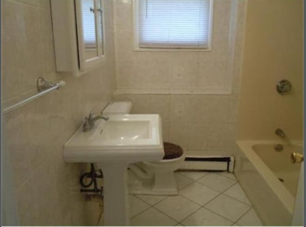 850 Hyde Park Ave #1 photo 3