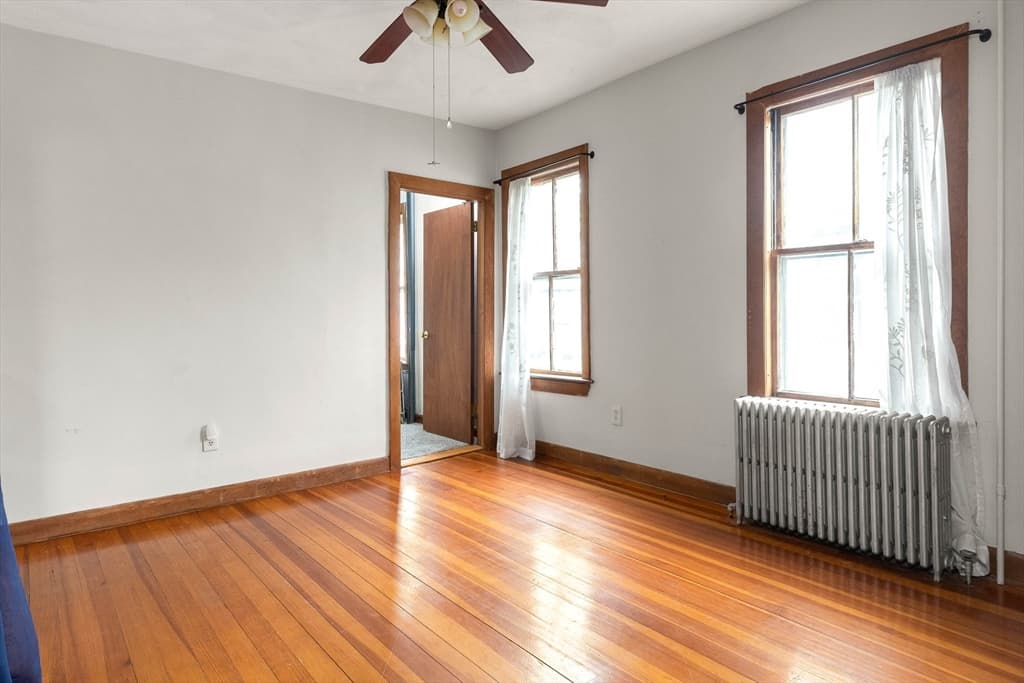 48 Archer St photo 2
